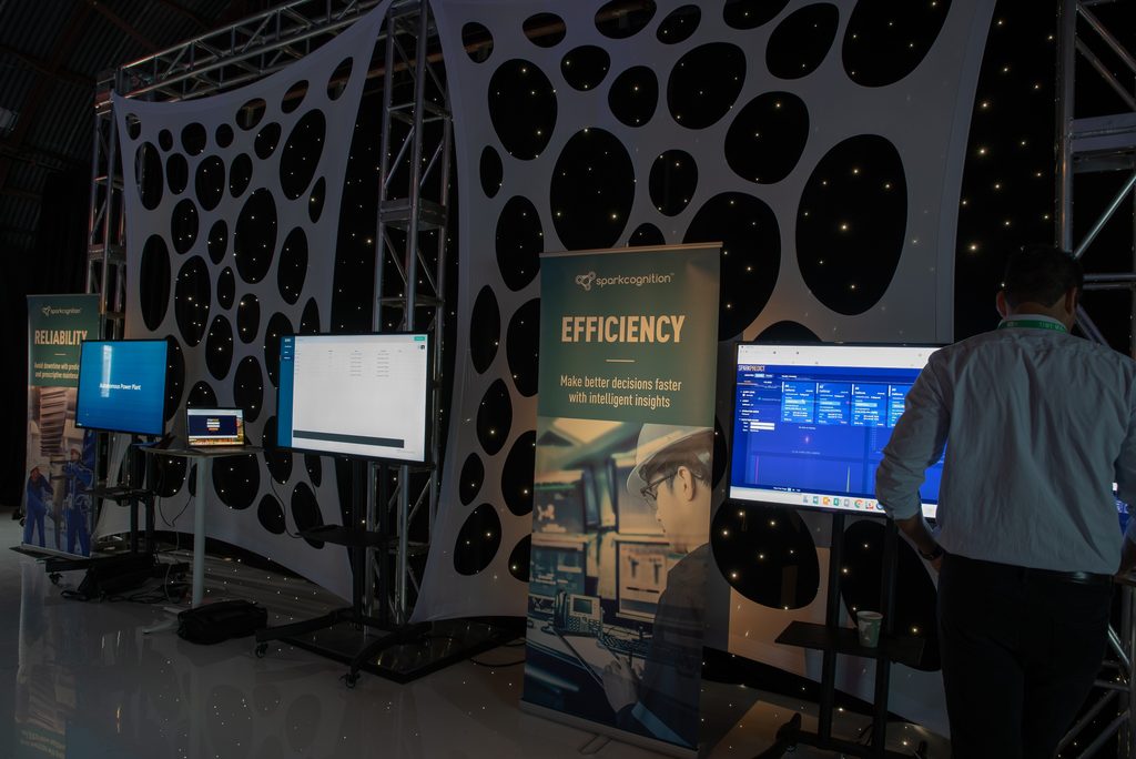 A live exhibition area showcased SparkCognition products and capabilities, alongside partner offerings. We’ve always focused on practicality and actually making use of technology in the here-and-now, so interactive exhibits have always been a major feature at Time Machine conferences.